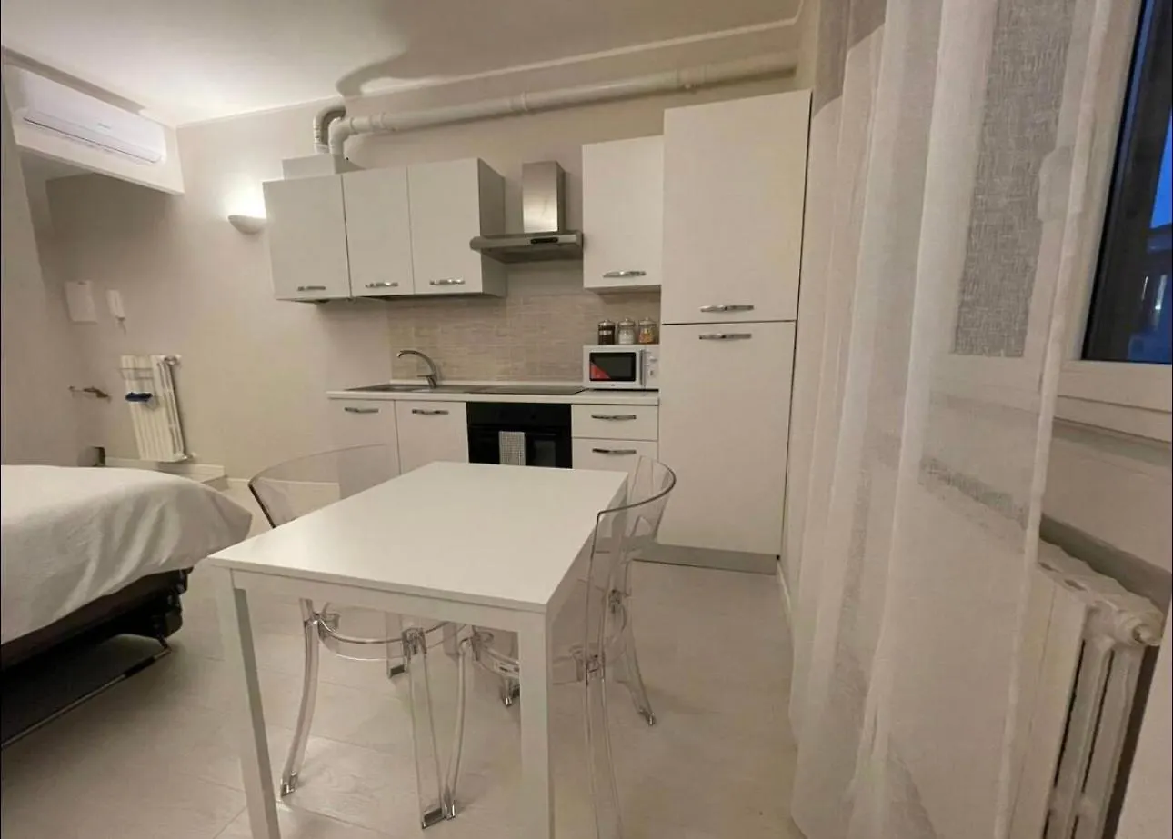 Appartamento Regina Milano In Sky Santa Giulia - Sky Tv, Wifi E Breakfast Box
