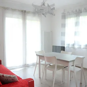 La Casa Di Pippo-bilocale Rosso , Albenga Italia
